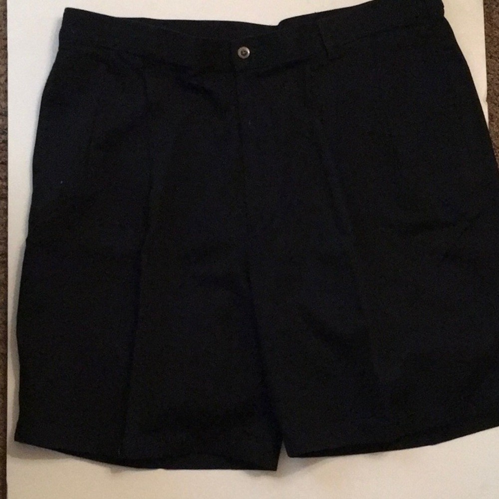 Jos A Banks Men’s black shorts